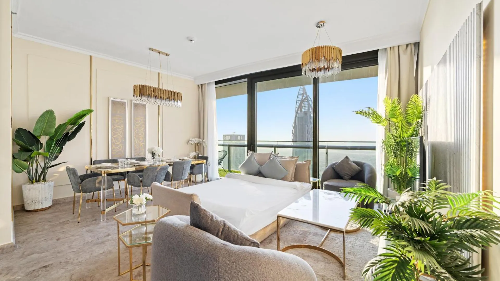 First Class 2Br With Full Dubai Skyline & Sea View דירה